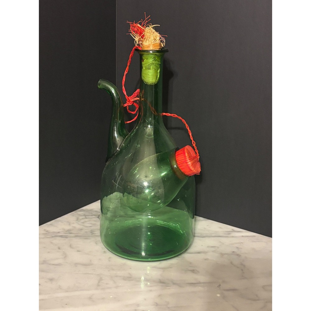 Princess House Green Glass Wine Decanter with Ice Chamber Porron Style 12.5in